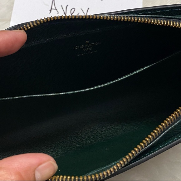 💕💕💕SOLD💕💕💕
🤩🤩🤩ORSAY TAUGA GREEN CLUTCH🤩🤩🤩 - Picture 13 of 16
